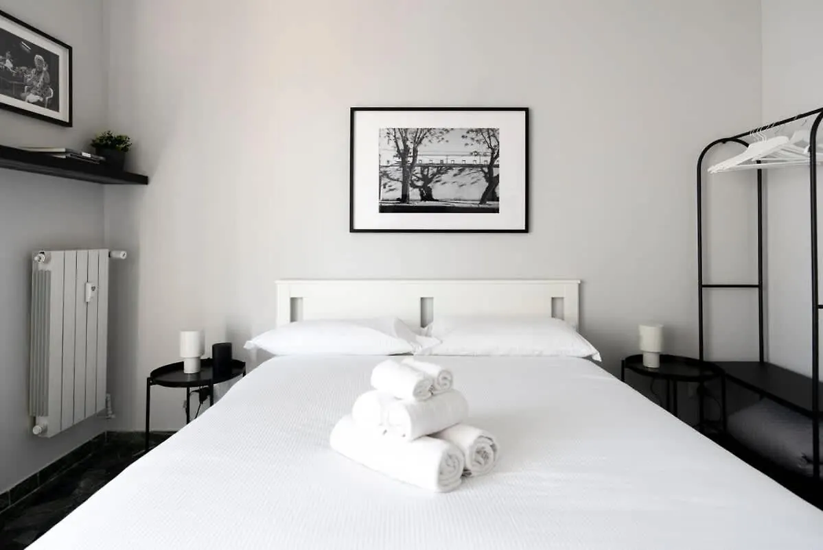 Contrasti - Black & White Milan Appartement