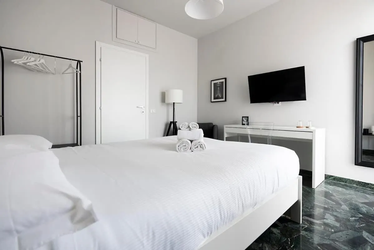 Appartement Contrasti - Black & White Milan
