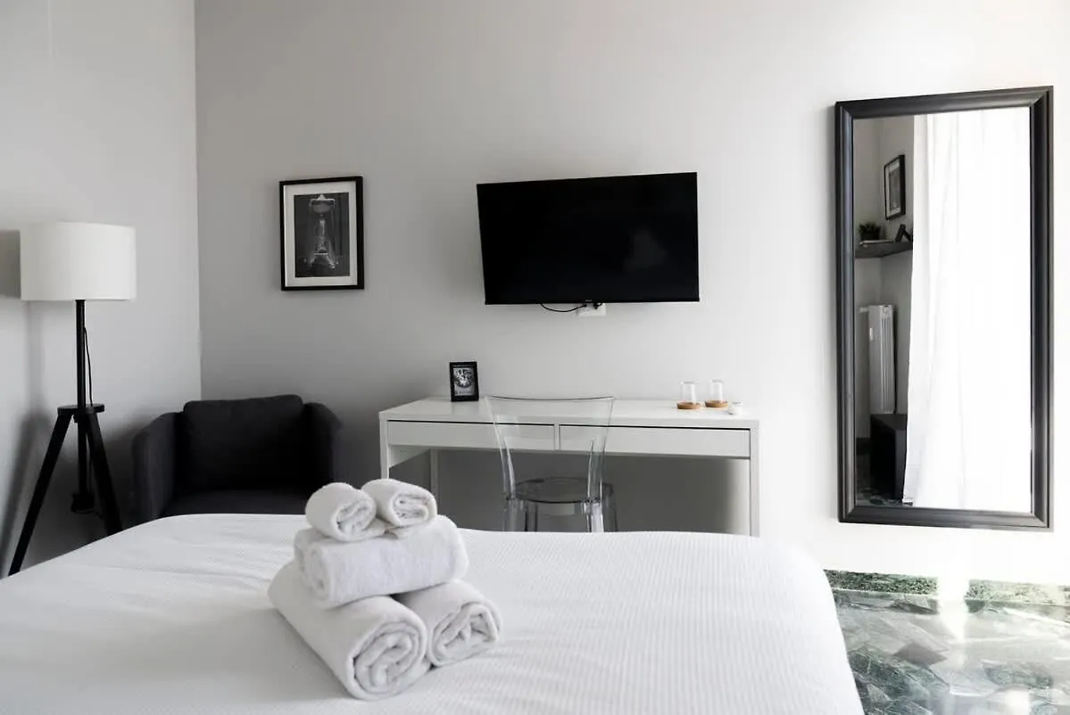 Appartement Contrasti - Black & White Milan