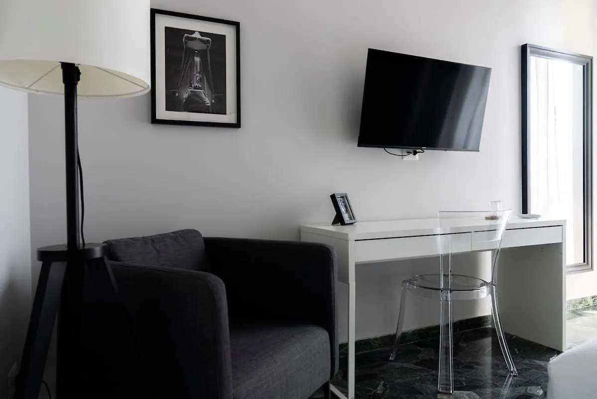 Appartement Contrasti - Black & White Milan