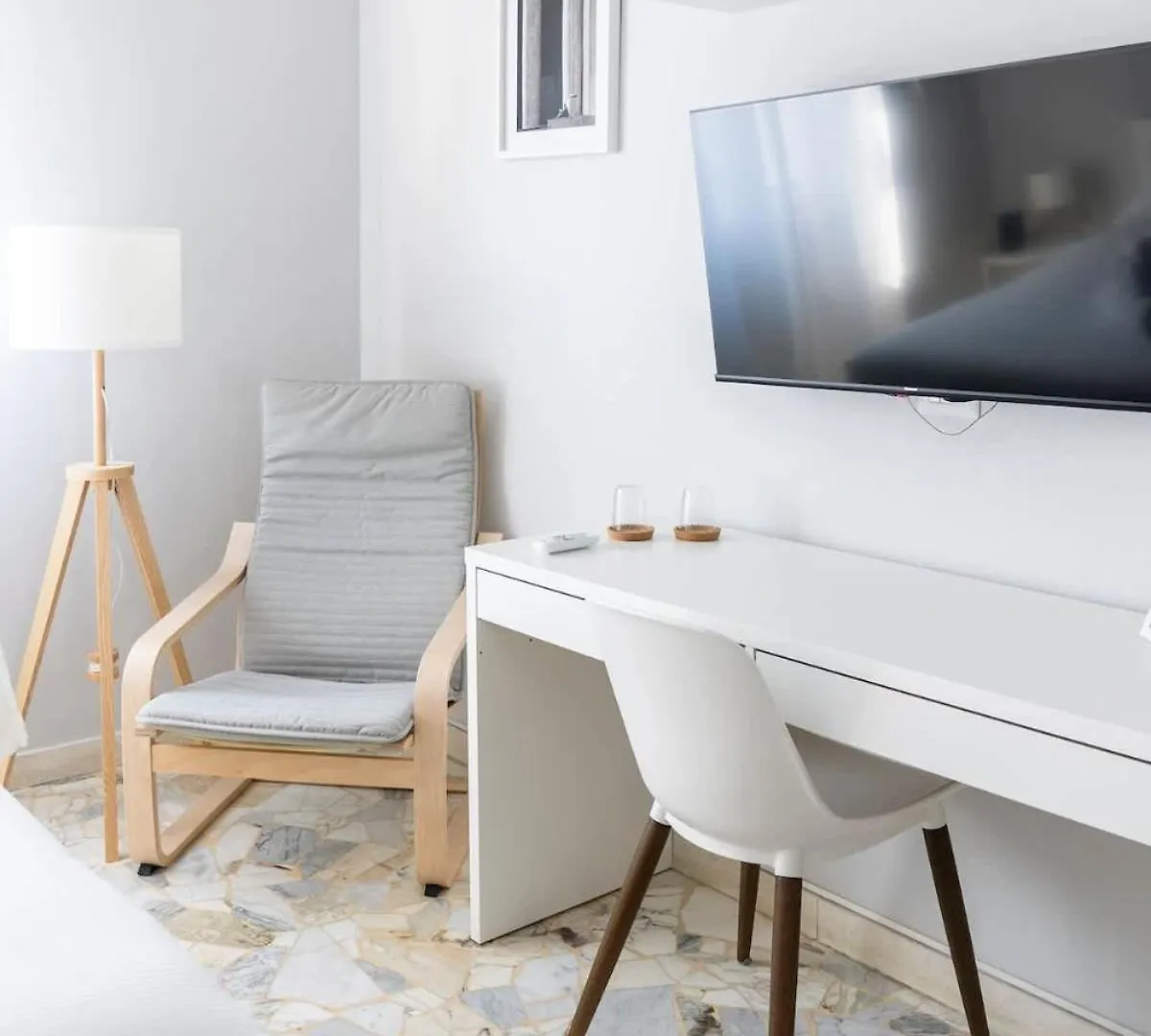 Contrasti - Black & White Milan Appartement