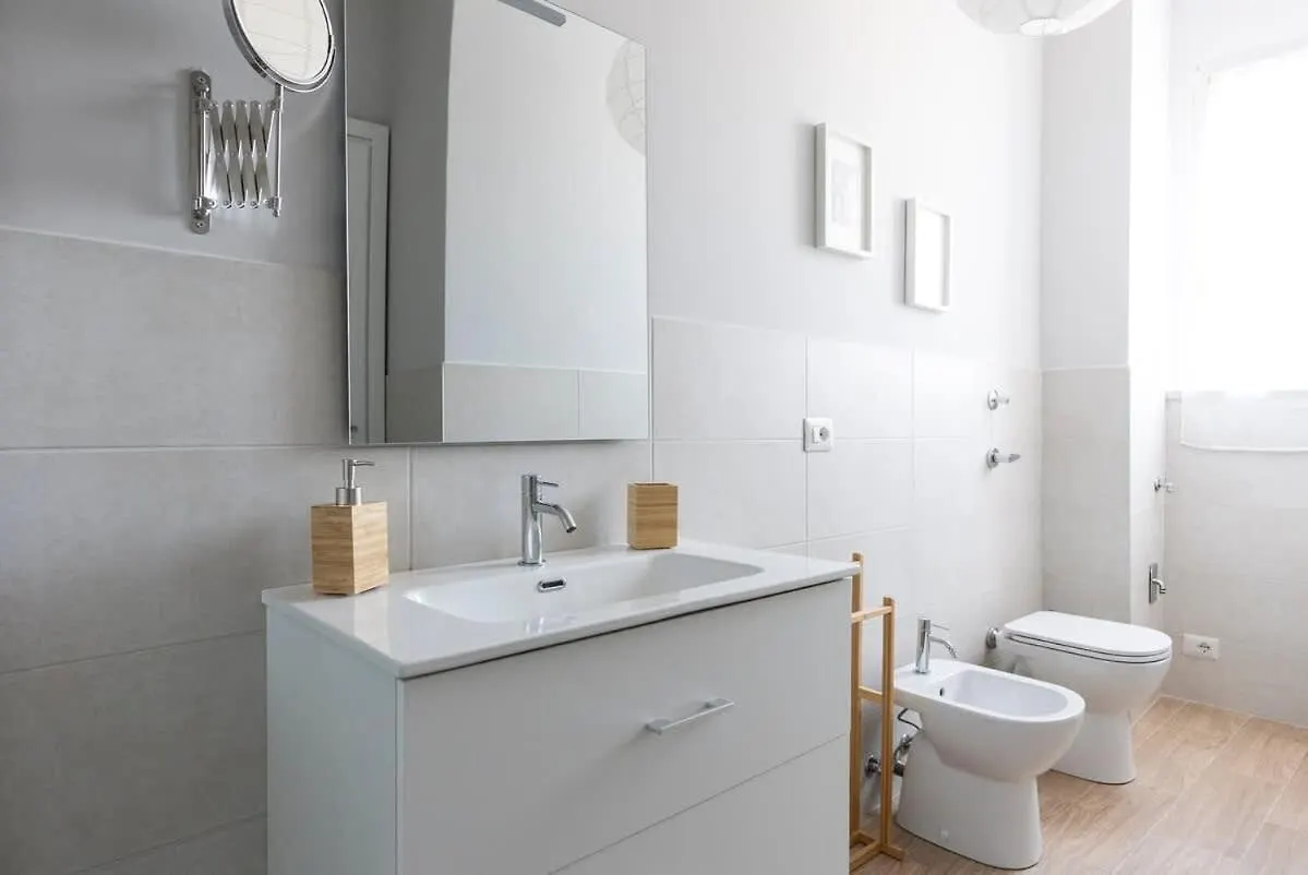 Contrasti - Black & White Milan Appartement